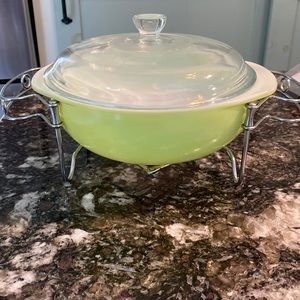 Pyrex 2qt dish bowl light green with stand cooling serving  rack w lid 1950